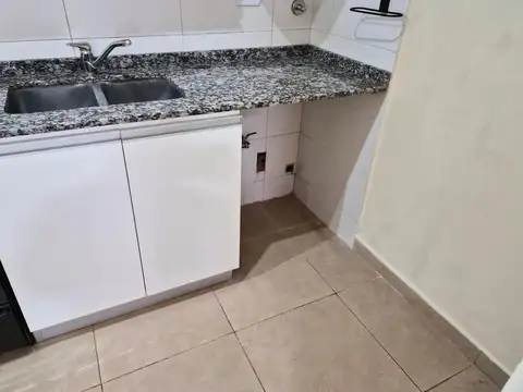 Departamento de dos ambientes, en planta baja - Bella Vista