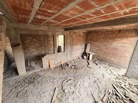 Depto Tipo Casa 4 ambientes con 2 baños