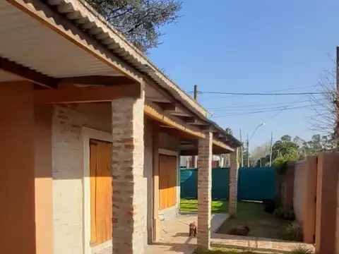 Casa en Venta en Villa Santos Tesei, USD 125.000