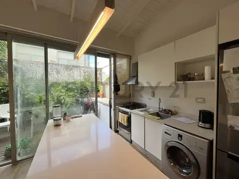 Depto Tipo Casa en Venta de 5 ambientes