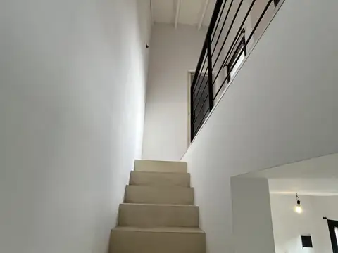 Casa en Alquiler al Oeste
