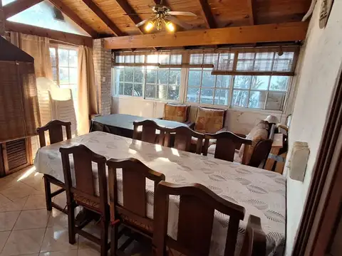 Casa 4 ambientes con 1 baño