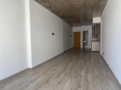 MONOAMBIENTE, CFTE, BALCON CORRIDO, ANTIGUEDAD 3 AÑOS, IMPECABLE  SUPER LUMINOSO