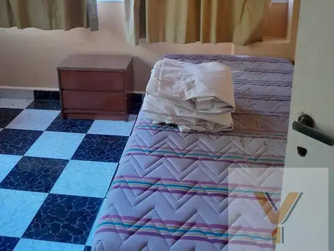 3 y 47