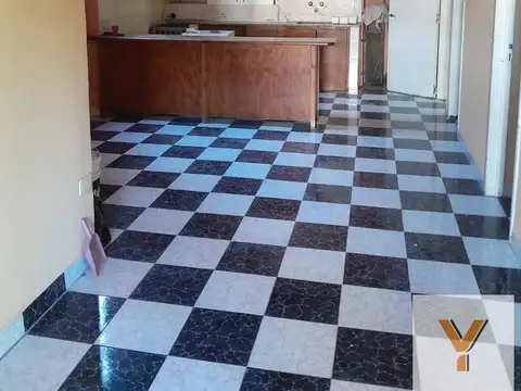Depto Tipo Casa en Alquiler de 4 ambientes