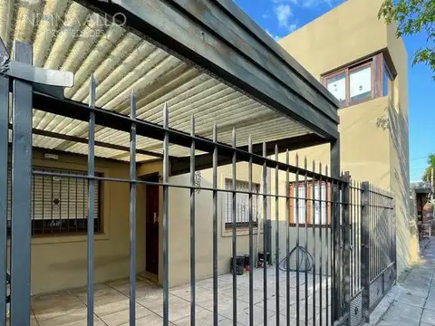 CASA VENTA 5 AMBIENTES CASTELAR