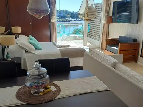 Monoambiente en  Condominios Wyndham escriturado