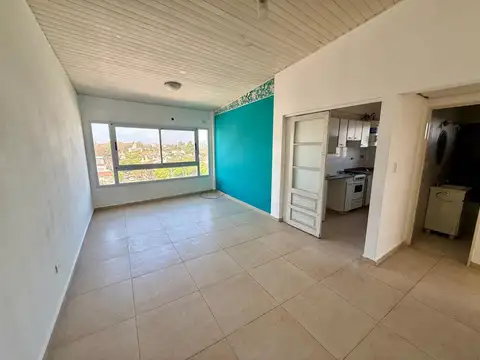 Depto en Alquiler- 2amb con balcón -  J L Suarez