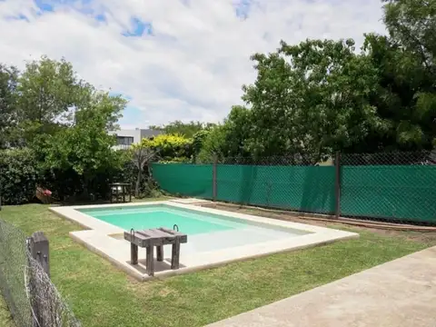 Casa 320 m² en barrio cerrado Las Cañitas — Apto crédito