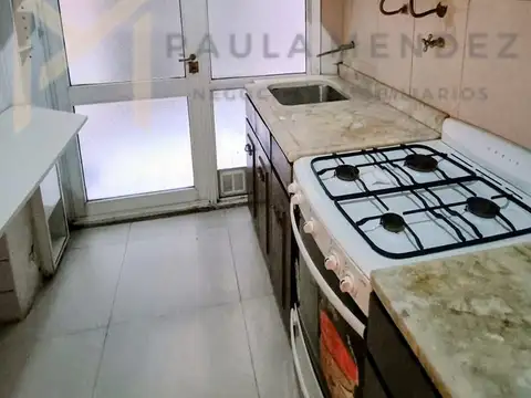 Esmeralda 900