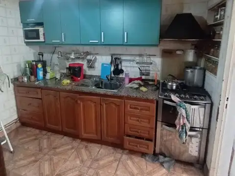 Depto Tipo Casa 4 ambientes con 2 baños