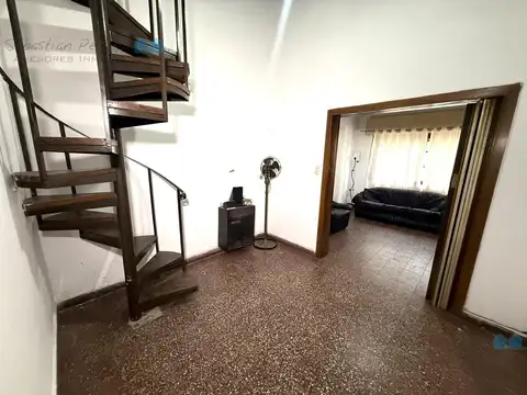 Depto Tipo Casa 4 ambientes con 2 baños