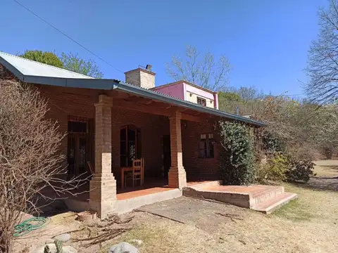 Casa en Venta con 3 cocheras