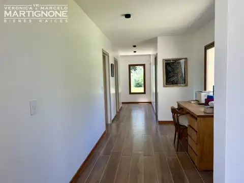 Casa 5 ambientes con 4 baños