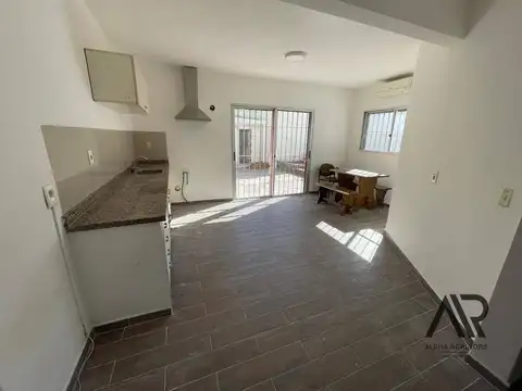 Casa Monoambiente con 6 baños