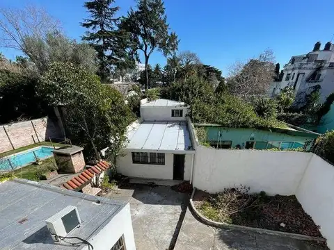 Casa en Venta con 4 cocheras