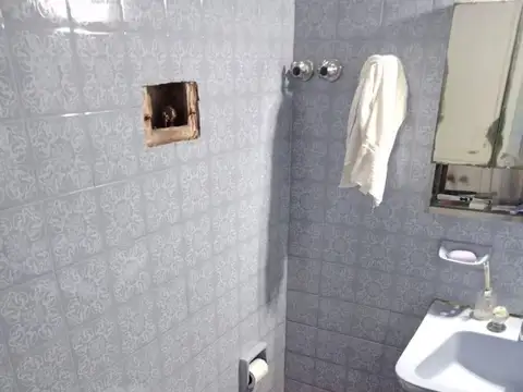 Casa - Venta - Argentina, Quilmes - CERRITO 582