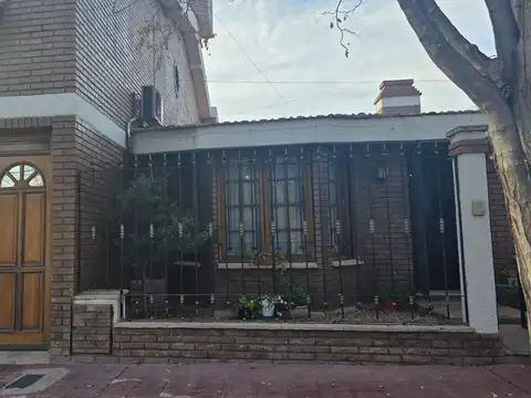 CASA EN VENTA BARRIO SMATA GUAYMALLEN