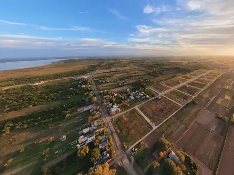 Terreno en Venta en Ángel Gallardo, USD 25.000