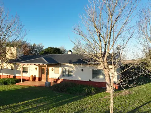 28.000 m2. Casa en Barrio de Chacras El Chajá