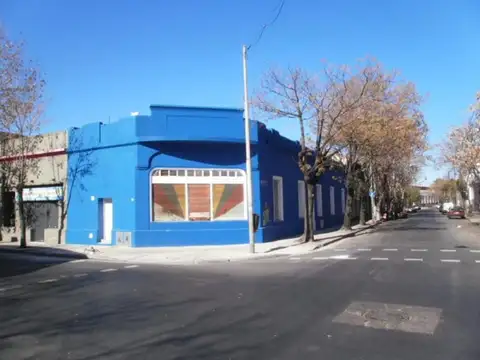 OPORTUNIDAD INVERSOR. propiedad en esquina