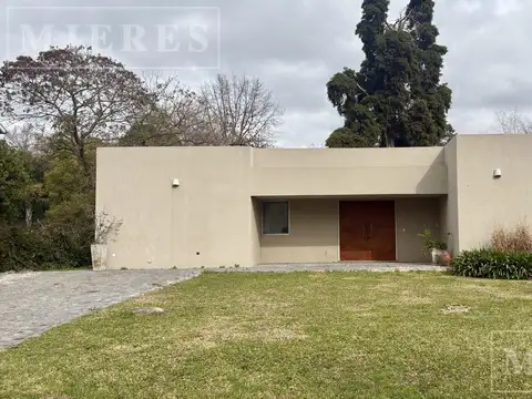 Casa en alquiler anual en Los Laureles