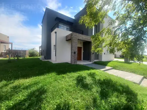 Casa en Alquiler A Estrenar