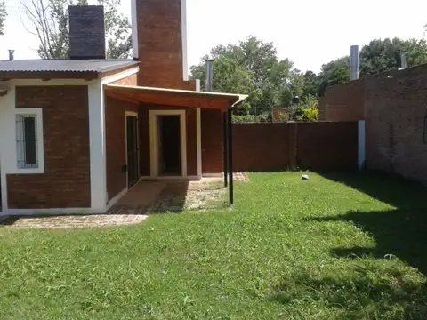 Casa en Alquiler en Funes, $ 970.000