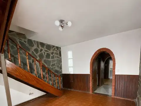 Casa en Alquiler en Caseros, $ 1.050.000