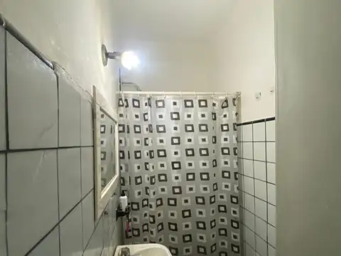 Depto Tipo Casa en Alquiler en Manuel B Gonnet, $ 490.000
