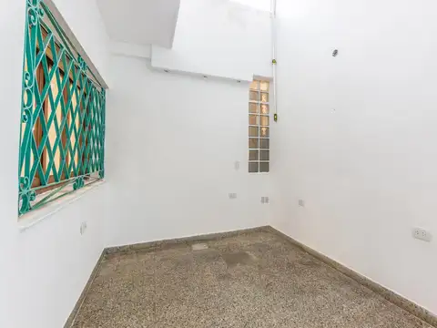Depto Tipo Casa en Alquiler en Colegiales, $ 800.000