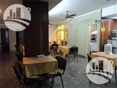 Hotel 70 hab.