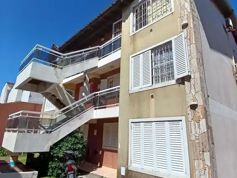 MENDOZA 4000, Piso 1