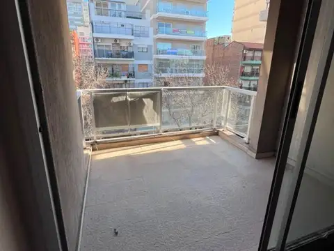 Departamento 4 ambientes con 3 baños
