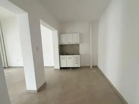 Local en Alquiler en Zárate, $ 1.200.000