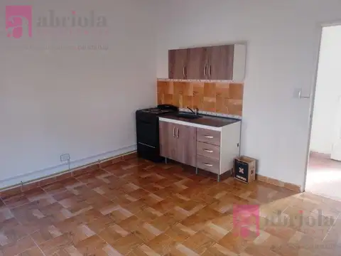 Depto Tipo Casa en Alquiler de 2 ambientes