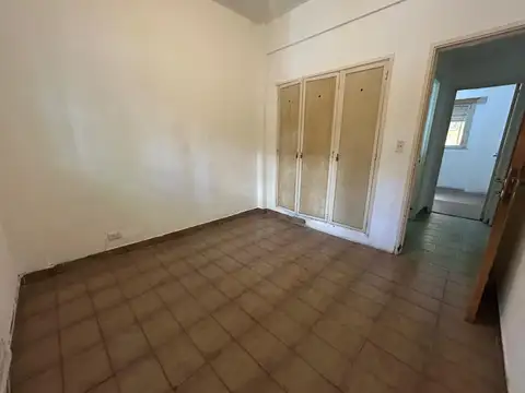 Avenida Avellaneda 900, Piso pb