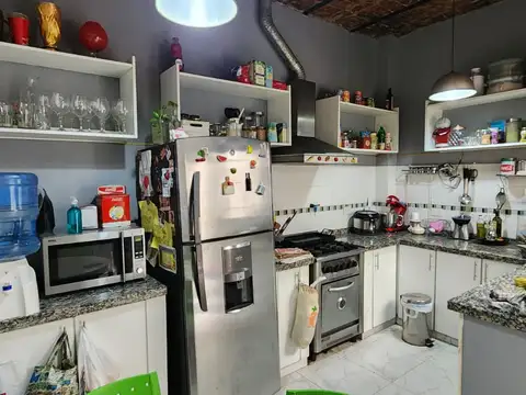 PH CONTRA FRENTE 3 AMB , MAS QUINCHO PATIO TERRAZA. SIN EXPENSAS (300  METROS JONTE Y LOPE DE VEGA)