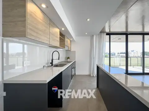 Avenida Félix Aguilar 2300