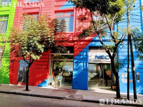 Avenida Don Pedro De Mendoza 400