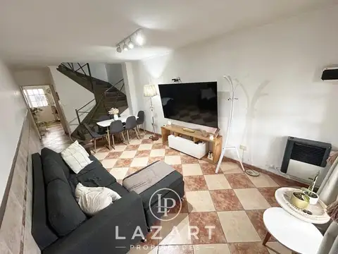 TRIPLEX 4 AMB. COCHERA, PATIO CON PARRILLA -APTO CREDITO-