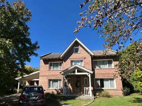 Casa en venta estilo clasico en San Francisco Manzanares