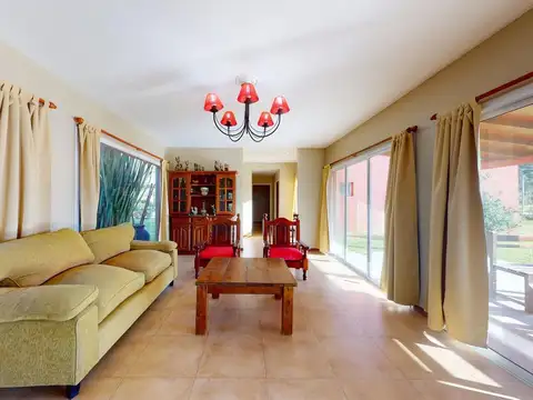 Casa en Venta en Coronel Brandsen, USD 230.000