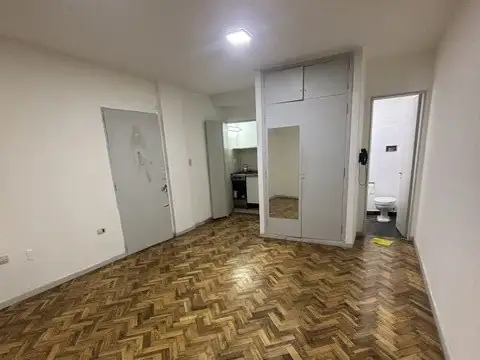 1 AMB. "ALTO PALERMO" KITCHINETTE Y BAÑO COMPLETO 3° PISO INTERNO BUEN ESTADO GENERAL