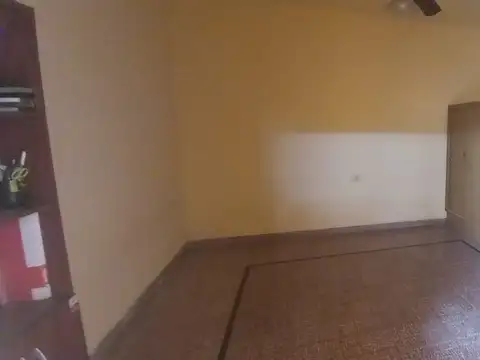 Depto Tipo Casa en Venta 76 años