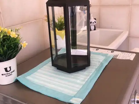 triplex 4 ambientes entrada de auto fondo quincho pileta