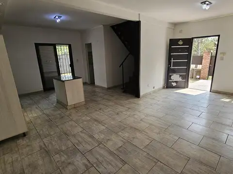 Casa en Alquiler al Norte