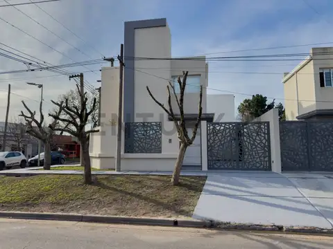 Venta DUPLEX en Gonnet Nuevo