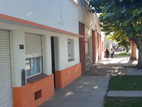 Avenida B. Otamendi e/ Av Buenos Aires y Salta