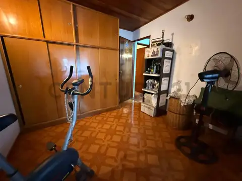 La Paz entre Bossinga e Independencia 500, Piso 0